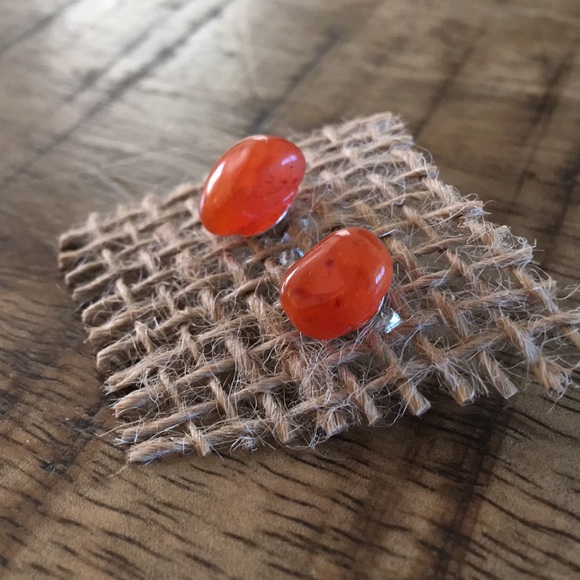 Carnelian Agate - Stud Earrings - Picture 2 of 4